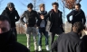 One Direction son captados filmando a orillas del río Támesis [FOTOS]