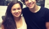 Harry Styles se divierte con unas estudiantes universitarias [FOTOS]