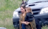 [FOTOS] Vivienne y Knox Jolie-Pitt visitan a Angelina Jolie en el set de 'Maléfica'