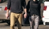 Miley Cyrus y Liam Hemsworth de la mano en Starbucks [FOTOS]