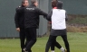 Mario Balotelli agarra a puñetes a su entrenador del Manchester City [FOTOS]