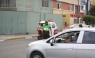 Serenos de San Miguel dirigen el tránsito en calles con alta congestión vehicular que carecen de Policías de Tránsito.