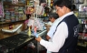 Municipalidad de San Miguel cierra popular tienda de útiles escolares por atender sin medidas de seguridad