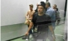 Justin Bieber captado con los pantalones abajo en aeropuerto [FOTOS]