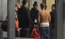 Justin Bieber captado con los pantalones abajo en aeropuerto [FOTOS]