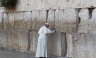 Papa Francisco reúne tres grandes religiones del mundo, con un abrazo [FOTOS]