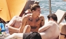 Harry Styles da valor a su torso tatuado en Italia [FOTOS]