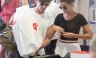 [FOTOS] Louis Tomlinson y Eleanor Calder captados en el aeropuerto de Niza