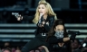 [FOTOS] Madonna no suelta las armas en Dublín