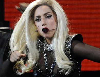 Lady Gaga hace bailar a Nueva York en fiesta de Año Nuevo