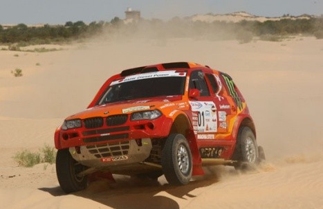 Ruso Novitskiy gana primera etapa de autos del Dakar 2012