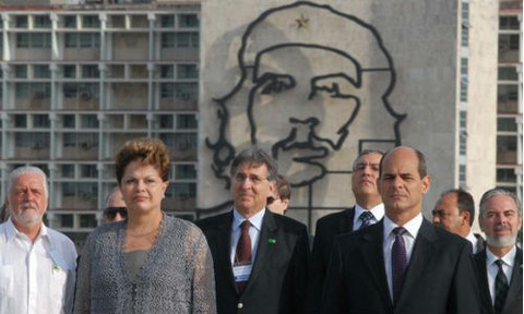 Dilma Rousseff pide no usar los 'DD.HH' como tema político