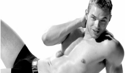 Kellan Lutz ¿Más sexy que Robert Pattinson y Taylor Lautner? (Foto)