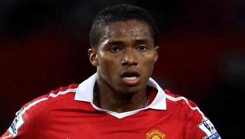 Antonio Valencia seguirá en el Manchester United