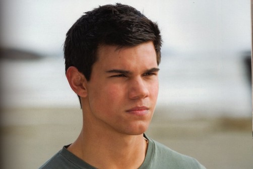 Taylor Lautner ama a Kristen Stewart y Robert Pattinson