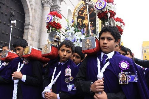 El Señor de los Milagros inicia hoy su primer recorrido