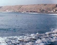 Oleajes anómalos determinan cierre de puertos en Trujillo