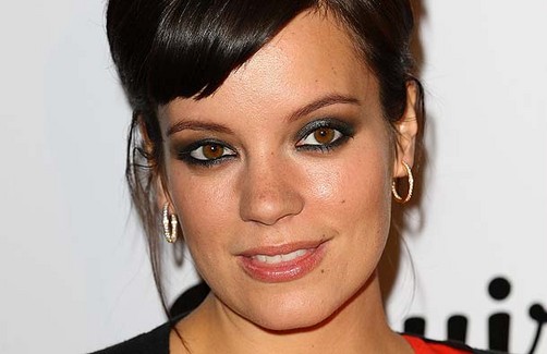 Lily Allen se toma su embarazo con calma