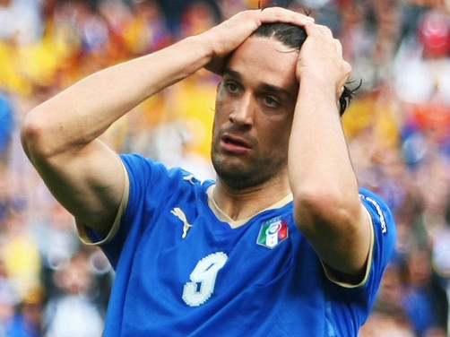 Luca Toni dio positivo en examen de alcoholemia