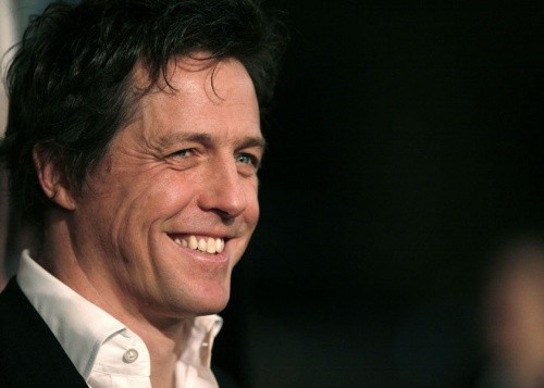 Hugh Grant se convierte en padre