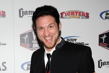 La entrada de Jason Miller es lo mejor de las MMA (Video)