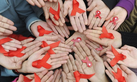 Destacan el 2011 como un año de avances en la lucha contra el SIDA