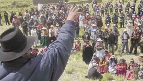 Tres policías resultaron heridos durante protestas anti mineras en Áncash