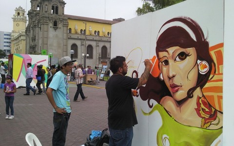 Latir Latino: Intervenciones de arte urbano en Miraflores