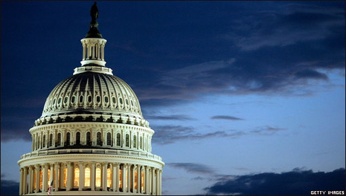 Senado aprueba elevar el techo de la deuda en EE UU