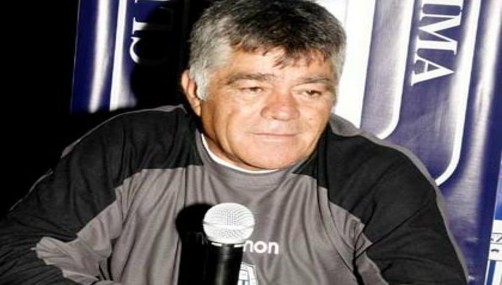 Arrué: 'Las canchas sintéticas son para el fútbol amateur'