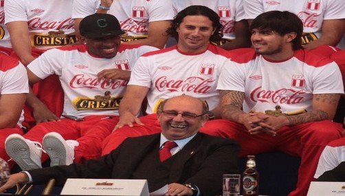 Juan Vargas: 'El capitán de Perú es Claudio Pizarro'