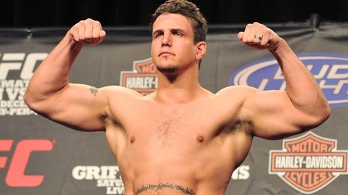 Frank Mir quiere luchar con Alistair Overeem