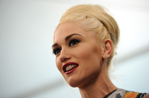 Gwen Stefani escultural a sus 41 años