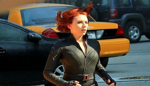 Se filtran fotos de Scarlett Johansen en 'The Avengers'