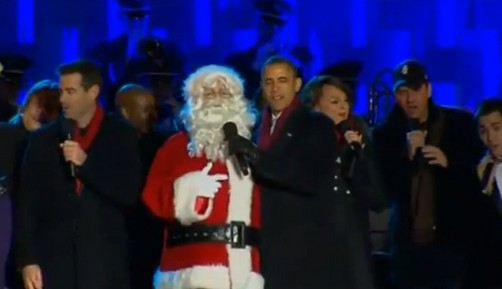 Estados Unidos: Barack Obama cantó villancicos junto a Papa Noel (Video)