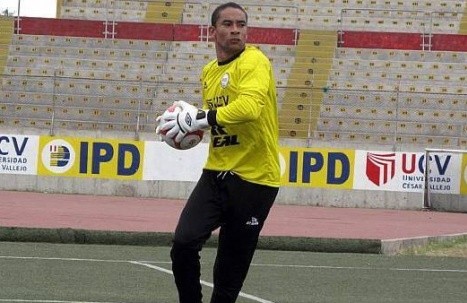 Joel Pinto tapará en la Copa Libertadores con Sport Huancayo