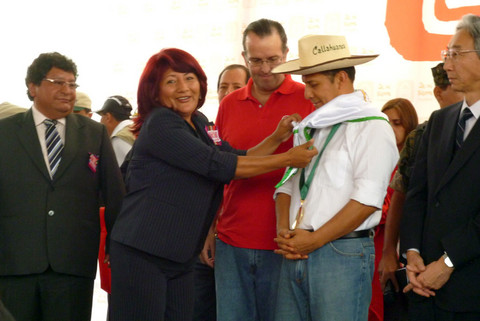 Ollanta Humala fue condecorado por la alcaldesa de Huarochirí