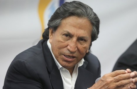 Alejandro Toledo: Informe de CVR debe ser considerado en textos escolares