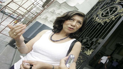 Amenazan de muerte a congresista Martha Chávez