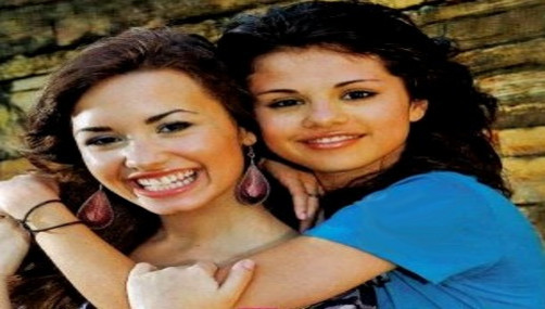 Selena Gómez pierde fama con regreso de Demi Lovato