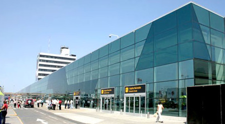 Viajes en aeropuerto Jorge Chávez son suspendidos