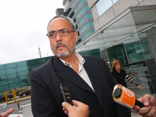 Manuel Burga pide a los clubes identificar a los barristas violentos