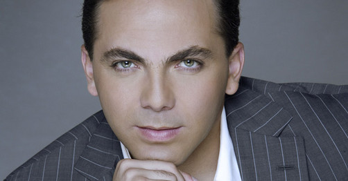 Cristian Castro apuesta por el género romántico