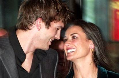 Ashton Kutcher planea reconciliación con Demi Moore
