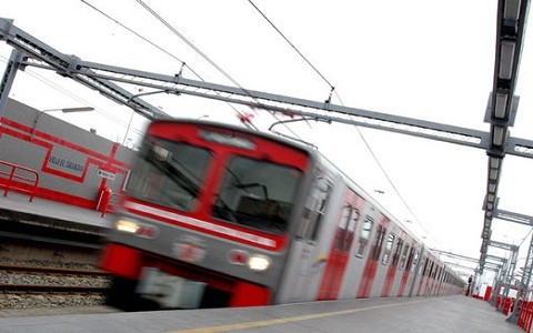 Tren Eléctrico inició pruebas con pasajeros