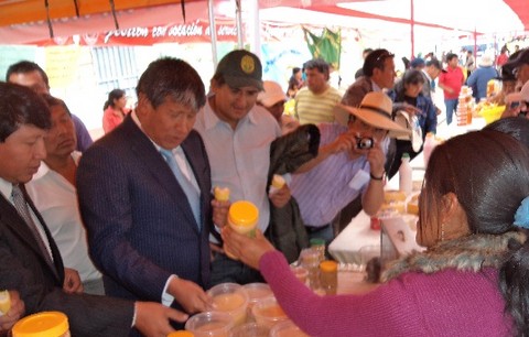 Ayacucho celebra el día del Pisco Sour con expoferia de productos locales