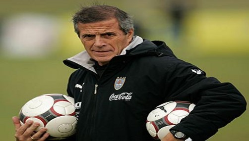 Óscar Tabárez destacó el juego de la blanquirroja