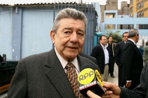 Canciller Roncagliolo: 'Pérez de Cuéllar no recomendó a Velita'