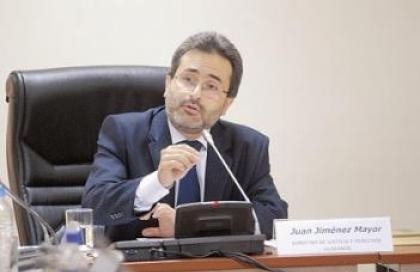 Ministro de justicia afirma que no habló con el presidente sobre el traslado de Antauro