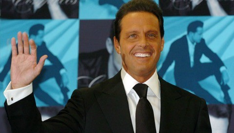 Luis Miguel mantiene un romance con una amiga de Lindsay Lohan